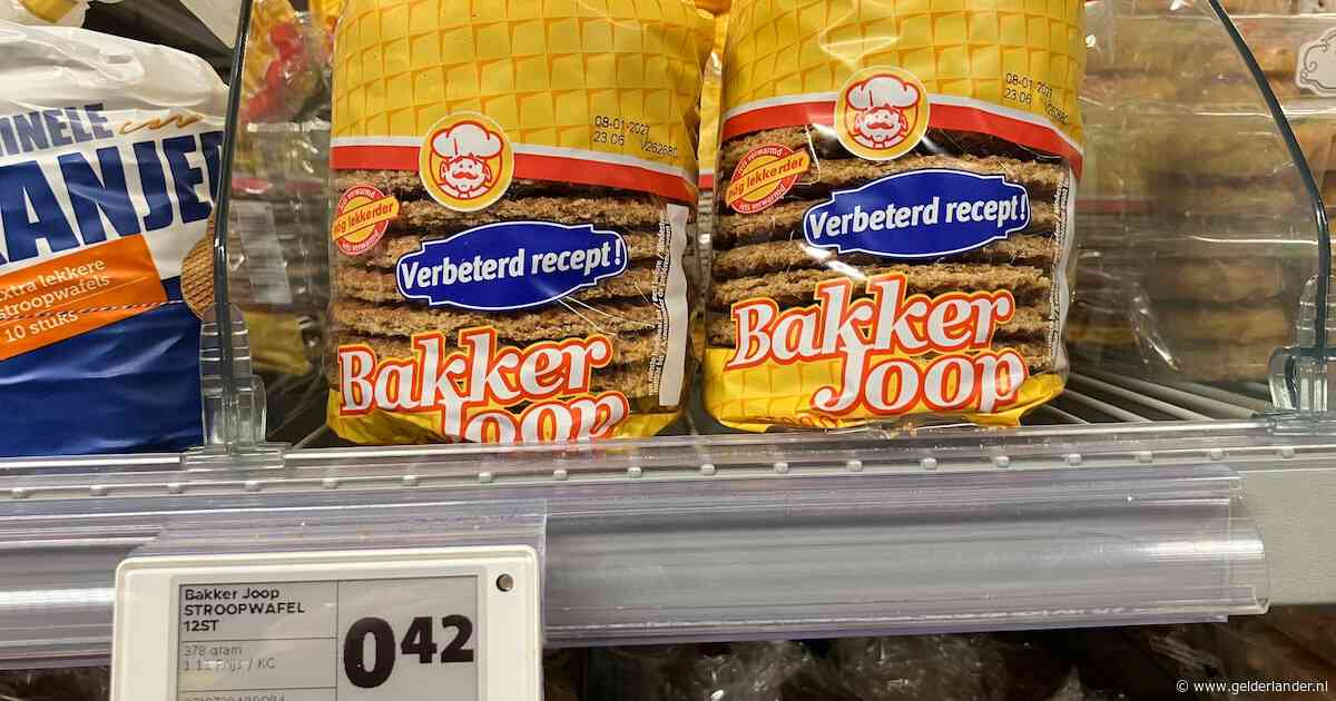 Supermarkten ontketenen een stroopwafeloorlog: 3,2 cent voor een wafel, maar waarom?