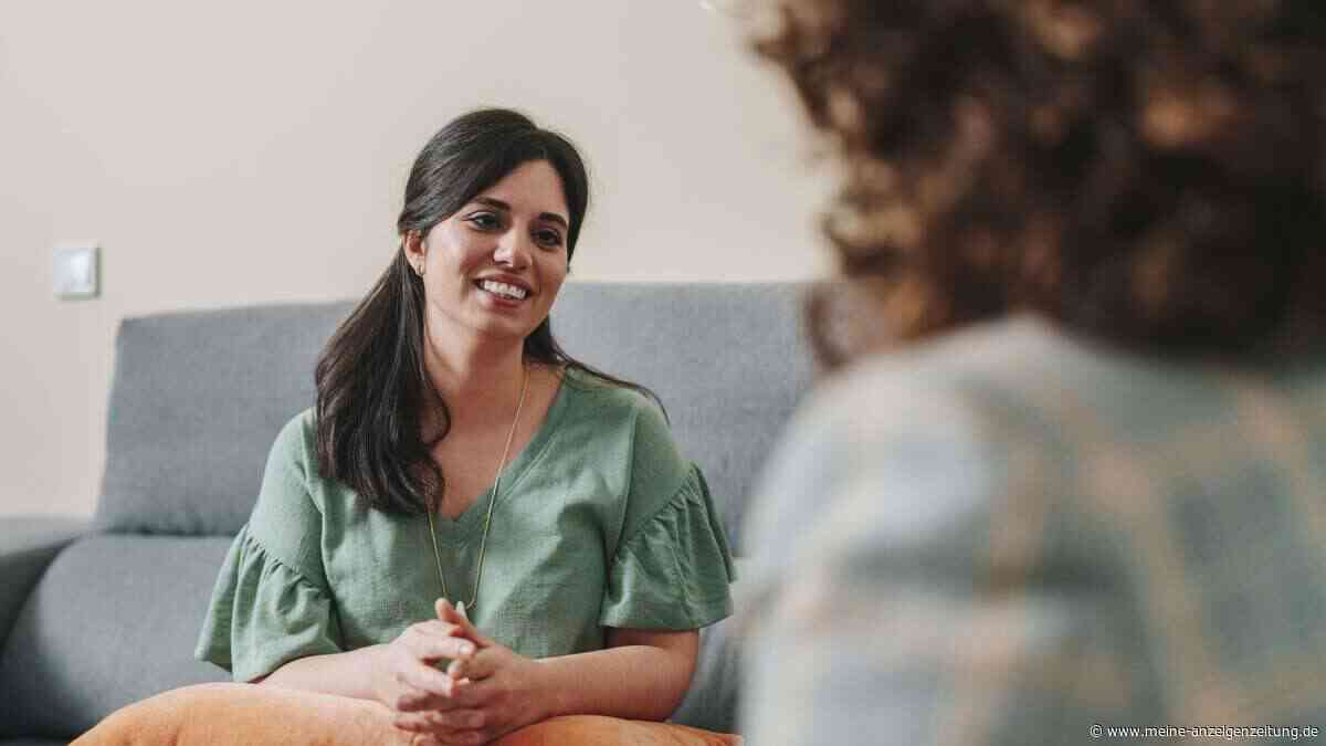 Erfolgreich ins Gespräch starten: Wie man mit nur einer Frage und einem Kompliment das Eis bricht