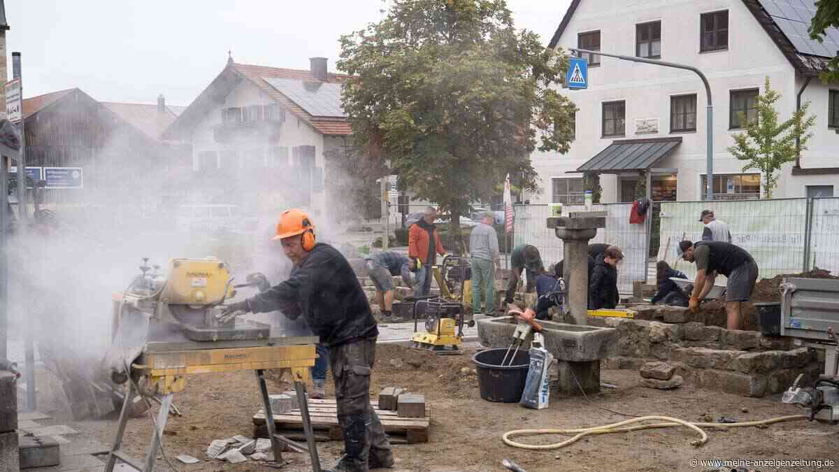 Spenden statt Steuern: Bürger machen Kirchplatz in Aßling sicherer