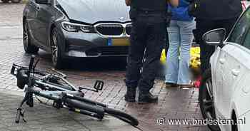 Fietsster raakt gewond bij botsing met auto in Breda