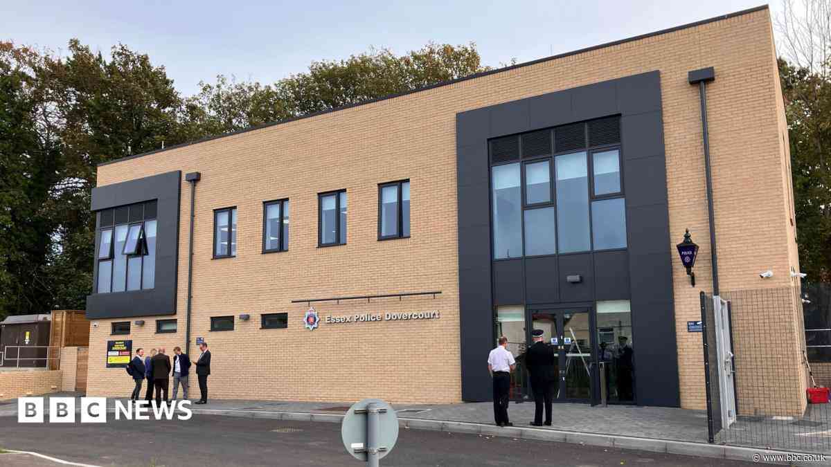 Police open first station in 17 years on firefighter land
