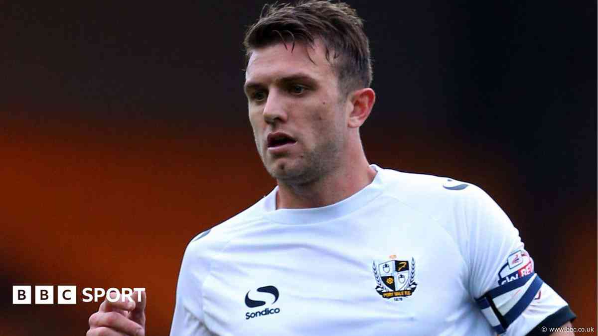 Ex Colchester Utd player Doug Loft dies