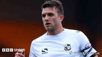 Ex Colchester Utd player Doug Loft dies