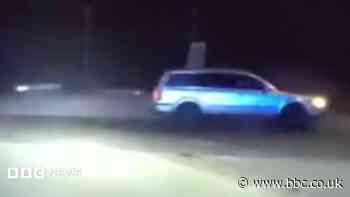 Watch: Car speeds towards oncoming traffic on A-road