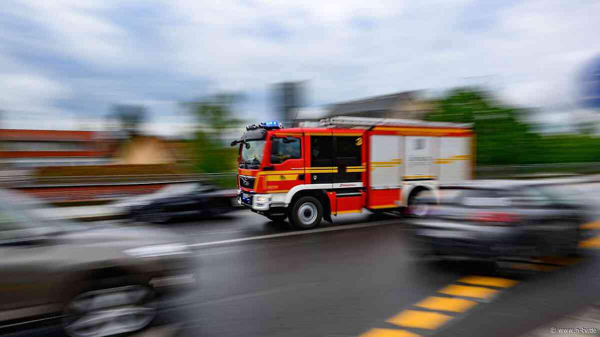 Notfalldienste unterwegs: Blaulicht im Rückspiegel: Wie man dann reagieren muss