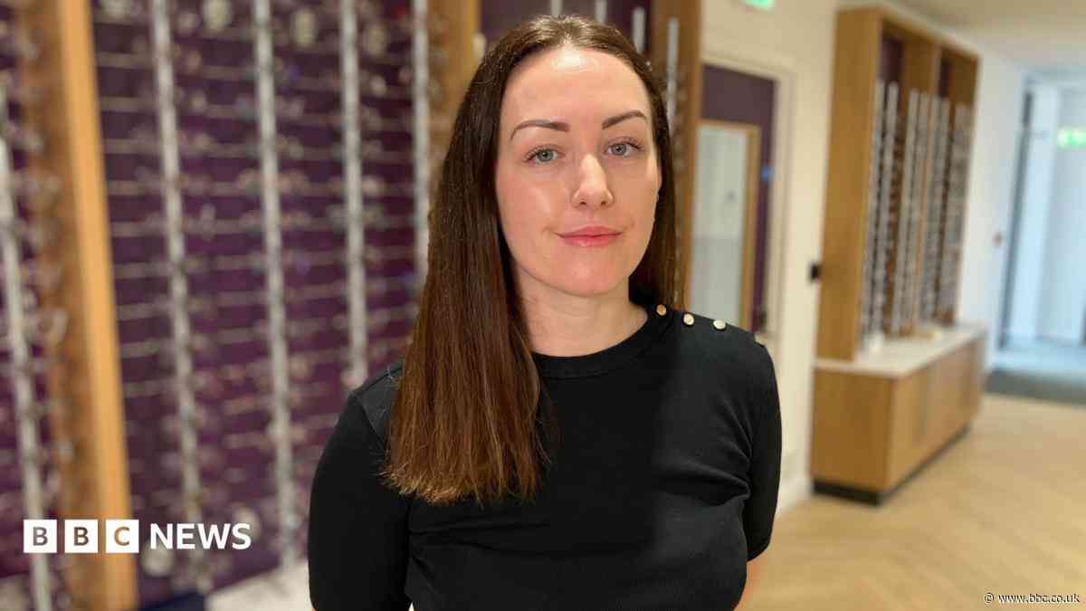 Eye care centre offering free appointments opens