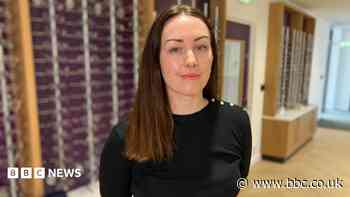 Eye care centre offering free appointments opens