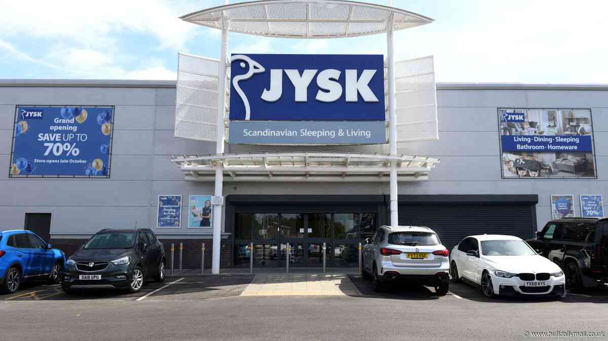 Opening offers and free drinks as JYSK store opens in Hull
