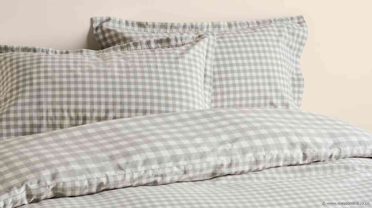 Shoppers say M&S gingham bedding is ‘cosy’ and ‘perfect for autumn’
