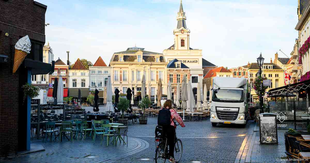 Lezers reageren op fietsverbod in Bergen op Zoom: ‘Zonder goede handhaving is dit voornemen gewoon gebakken lucht’