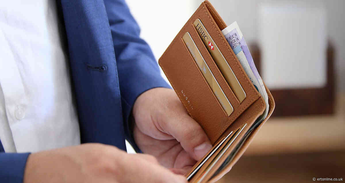 Household spending holds up as Budget worries hit shoppers