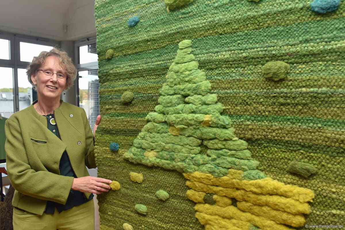 Grün als Farbe des Herzens: 53 Webstücke reflektieren in Oederan die Natur