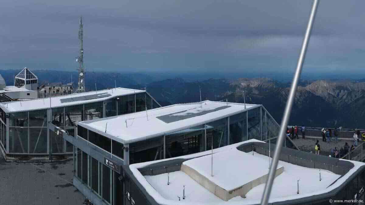 Wintereinbruch auf der Zugspitze: Schnee und strenger Frost über Nacht