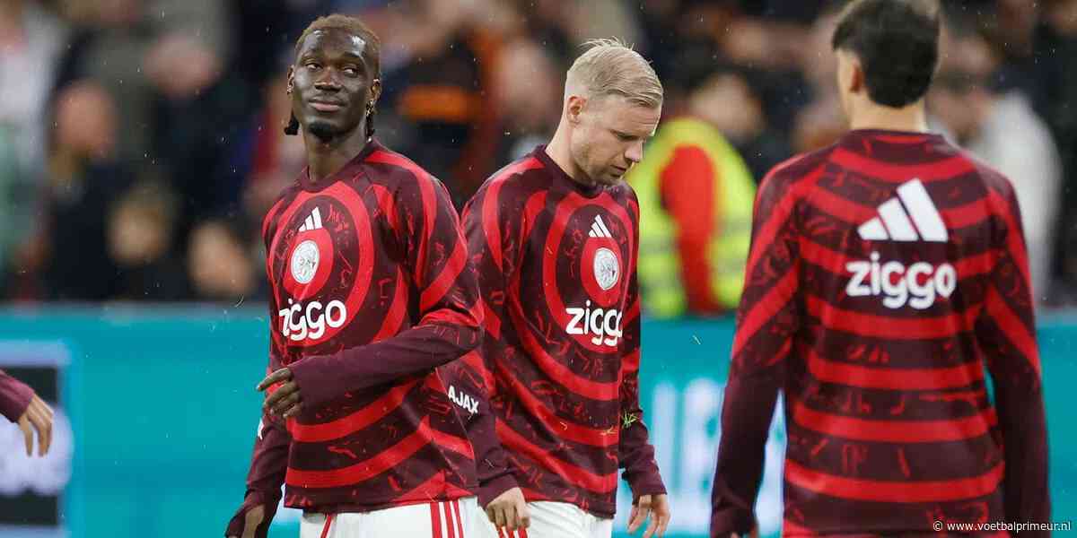 Ajax-aanwinst laat zich van zijn beste kant zien: 'Vergeet de mensen daar nooit'