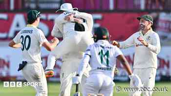 Australia close on win against South Africa
