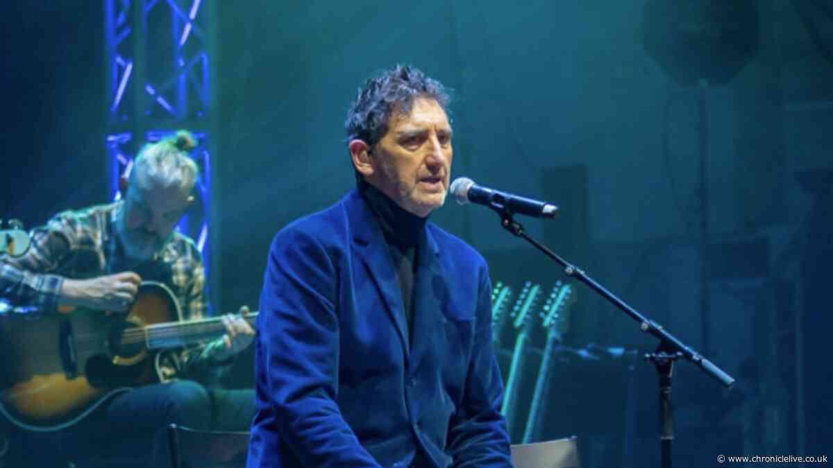 Jimmy Nail's Gateshead show a roaring success as  hisstories and songs delight packed crowd