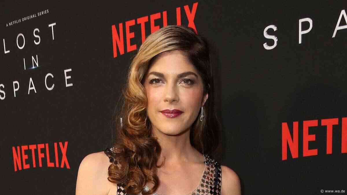 Schauspielerin Selma Blair soll Flugbegleiter, Polizistin und Pflegekraft angegriffen haben