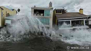Hurricane Simon, storm Rachel leave 5 dead in western Mexico