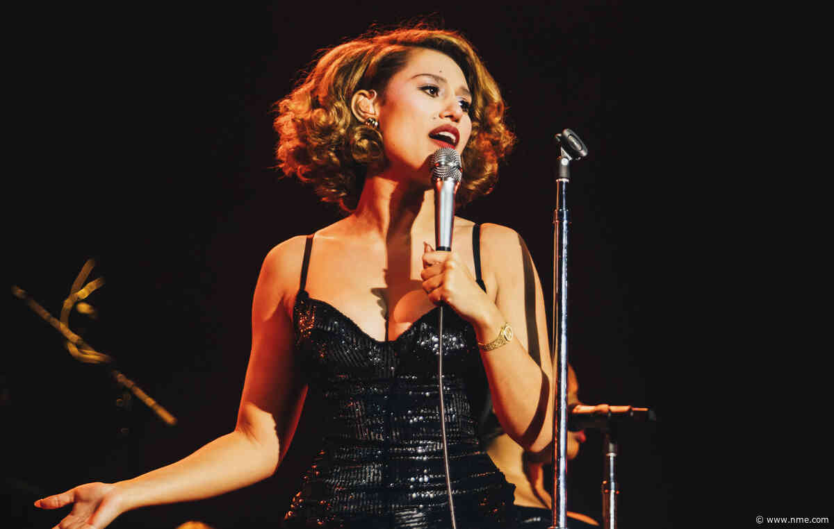 Raye Royal Albert Hall show “overwhelmed by scalpers using AI bots” after receiving nearly 2million sign-ups