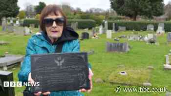 Government apologises over mass graves for stillborn babies
