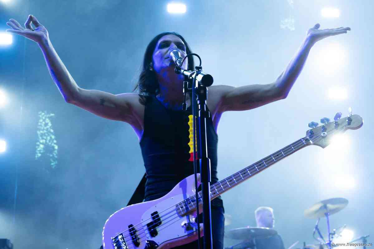 Placebo: Jubiläumsshow in Leipzig als legendäre Zumutung
