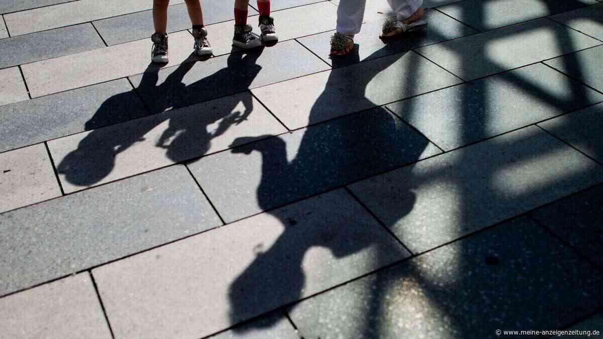 Trotz Familienstreit: Dürfen Großeltern ihre Enkel sehen?
