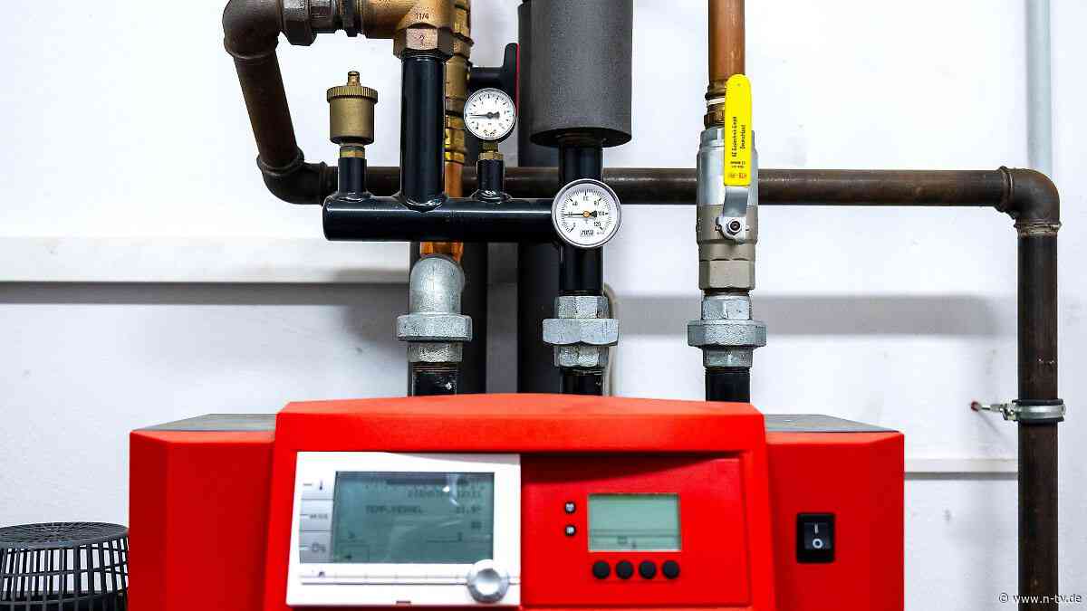 Schutz vor Gas-Engpass: Reiche hält offenbar an Umlage für Gasreserve fest