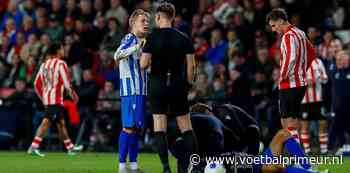 Nieuwe beelden tonen verbijstering over gele kaart bij PSV-Heerenveen: 'Klaar mee'
