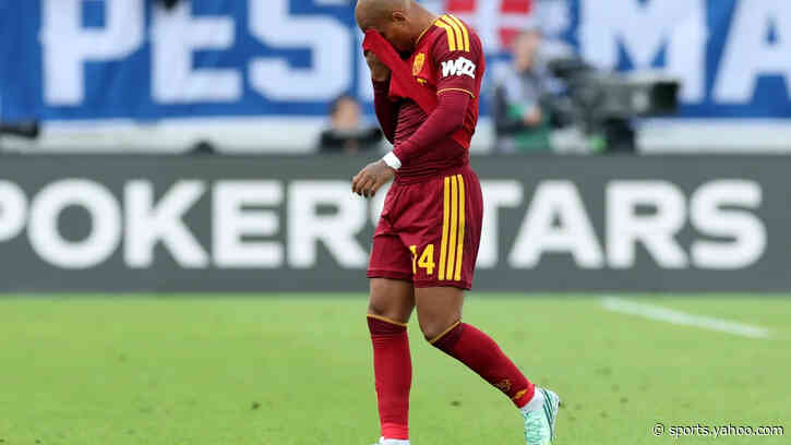 Malen on Bellingham reunion and Como red card: ‘One of the most stressful experiences’