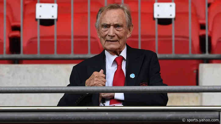 Ken Friar, Arsenal life president and one of club’s most important figures, dies aged 92