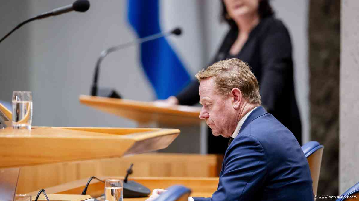 Minister Van Weel wil haast met wet die ’terreuraanbidders’ strafbaar maakt, oppostie niet onder de indruk: ’Slap, slap, slap’