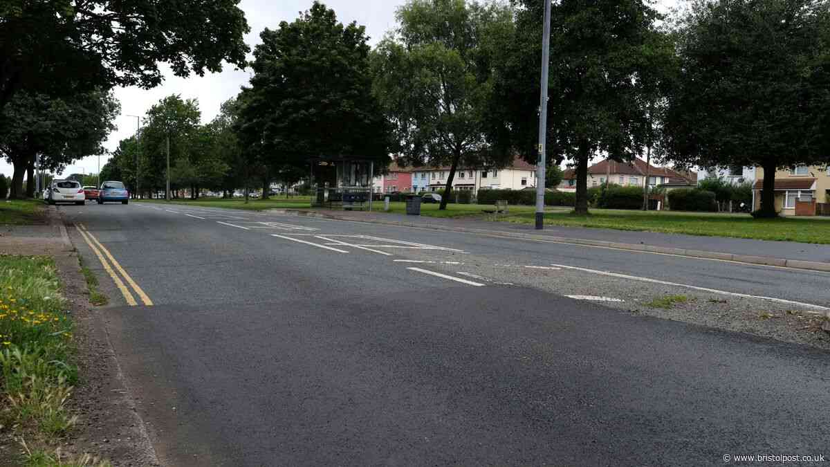 Greystoke Avenue shut after 'major crash' - updates