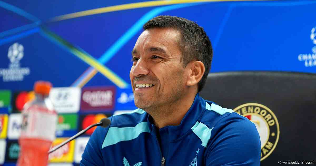 Giovanni van Bronckhorst ziet Feyenoord groeien voor duel met Como: ‘Geweldig om op dit podium te spelen’