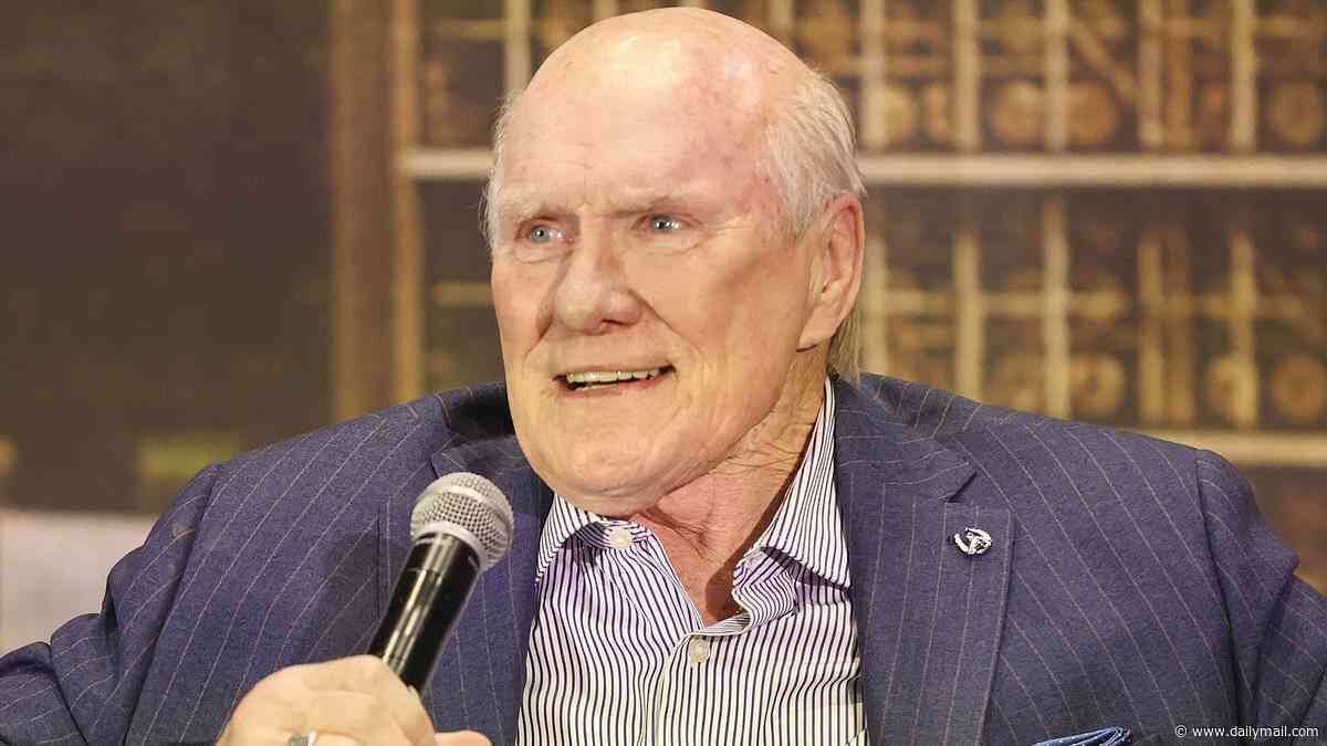 NFL icon Terry Bradshaw opens up on his battle against depression and anxiety attacks: 'It's an ugly disease'