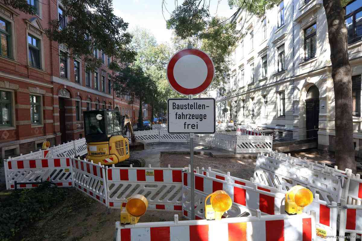 Erst beschichtet, dann wieder aufgegraben: Havarie macht Fahrbahnsanierung zunichte