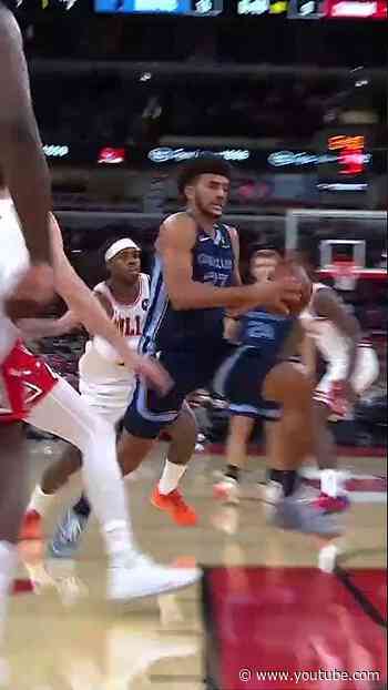 AND-1 😤  #grizzlies #nba #cameronboozer