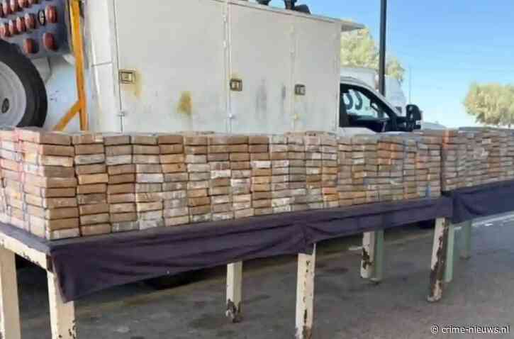 Grote partij blokken cocaïne van 1201 kilo gepakt onder laadbak Ford F-550