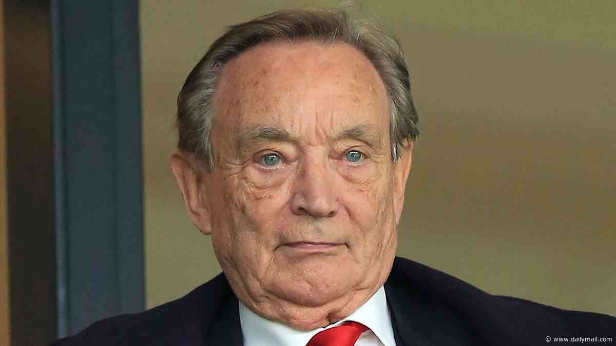 Tributes paid to Ken Friar, Arsenal life president who was behind the Emirates move, after his death aged 92