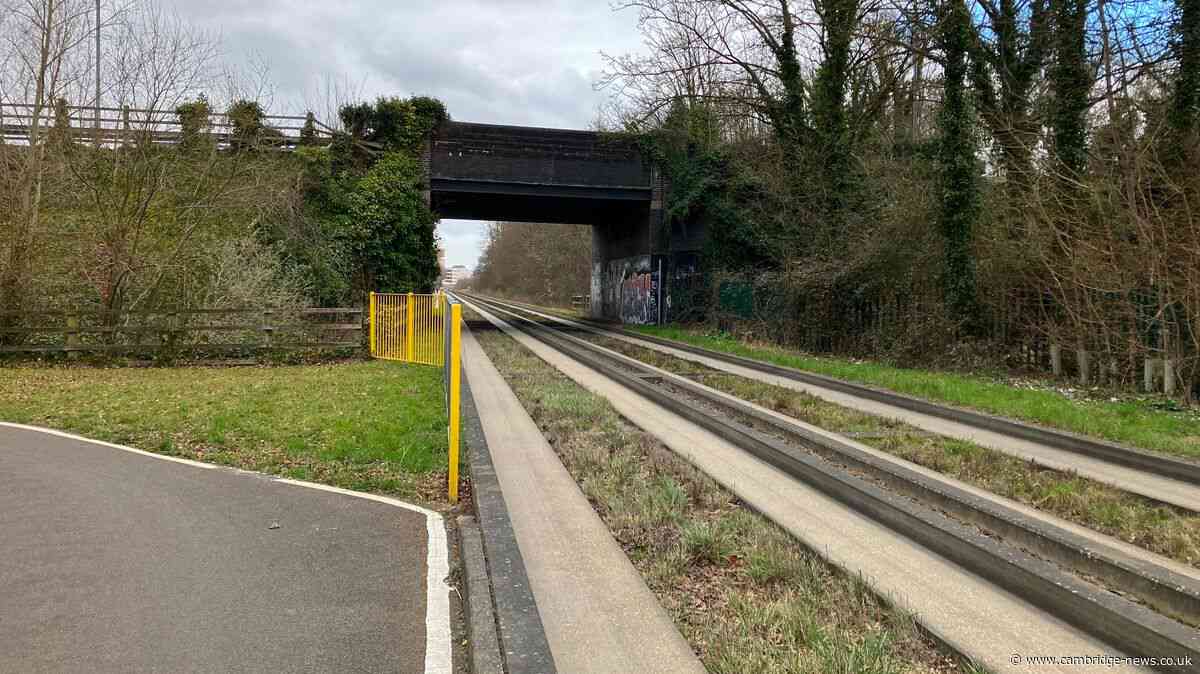 New guided busway approved despite fears current busways are 'damaging public trust'