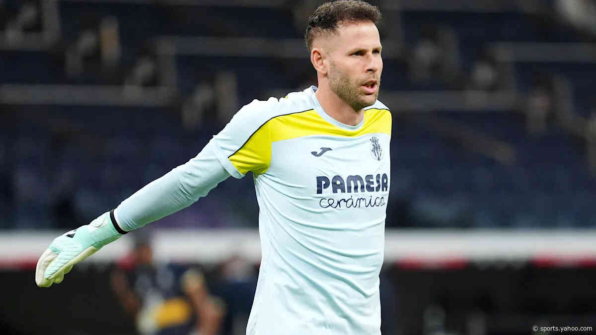 Gulacsi, robbed at gunpoint, ruled out of Villarreal-Napoli