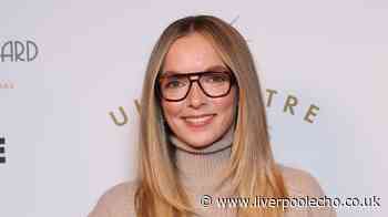 Jodie Comer shares emotional message after accepting award as 'chapter closed'