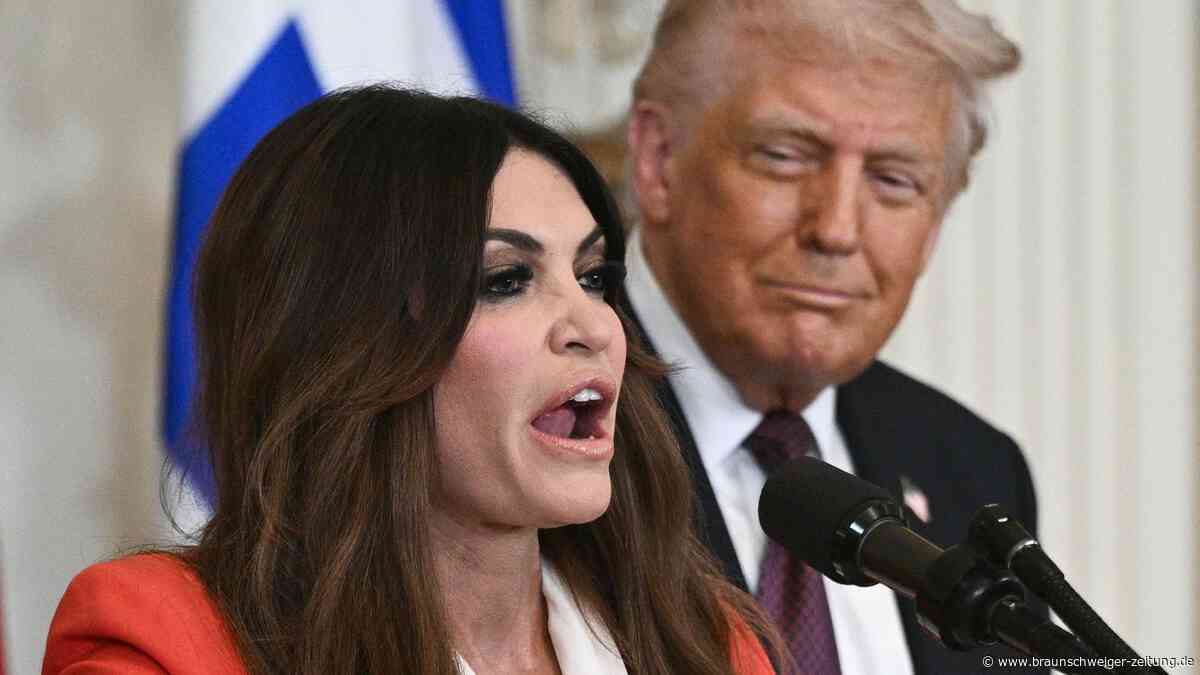 Trump „nicht glücklich“: Warum er die Ex-Verlobte seines Sohnes zum Rücktritt drängt