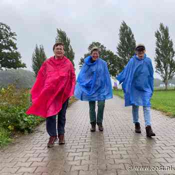 Door kippenschuur, kerk en sportschool: Wandelvierdaagse verrast op eerste dag