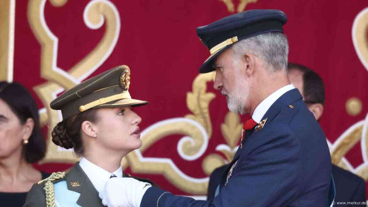 Prinzessin Leonor verliert beim Nationalfeiertag ihren Toisón de Oro – aber Papa Felipe rettet sie