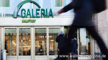 Insolvenzverfahren: Galeria: Waren hinter Absperrband nach der Pleite