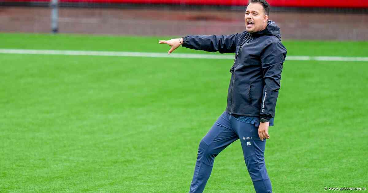 Voormalige jeugdtrainer van NEC volgt Van Beukering op als trainer van GVVV