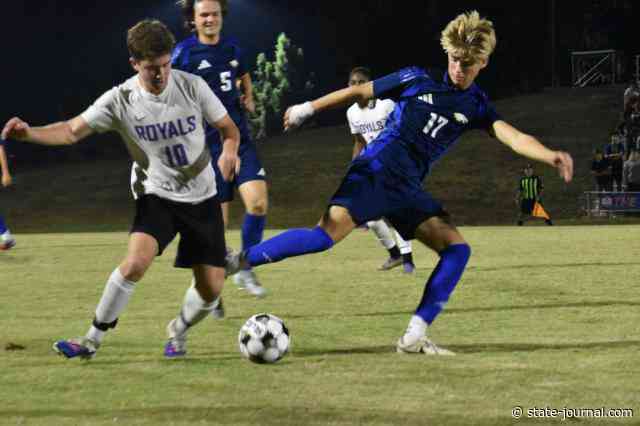 Franklin County’s boys soccer team edges The Frankfort Christian Academy in district tourney