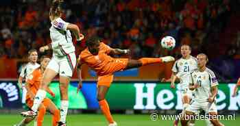 LIVE WK-kwalificatie | Oranje kopt drie keer raak tegen Hongarije, maar swingt nog niet in Tilburg