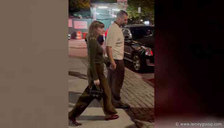 Taylor Swift: Autumn Girl in Autumn Colours