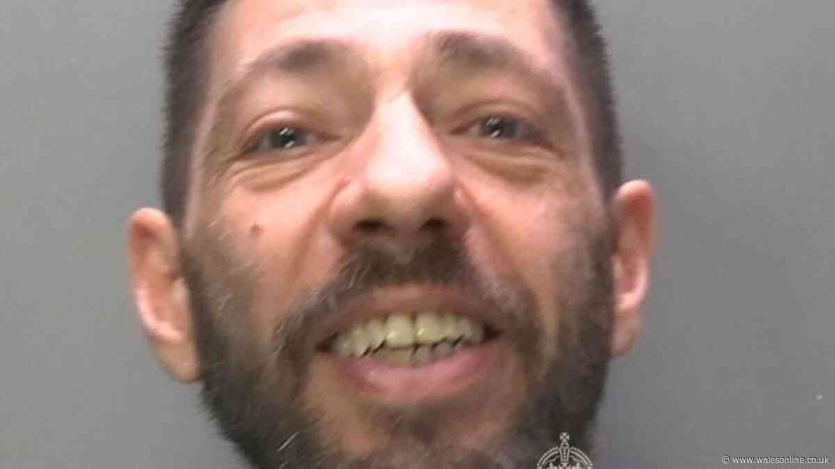 'Fine food' lover tried to scam people with wraps of baking soda and paracetamol